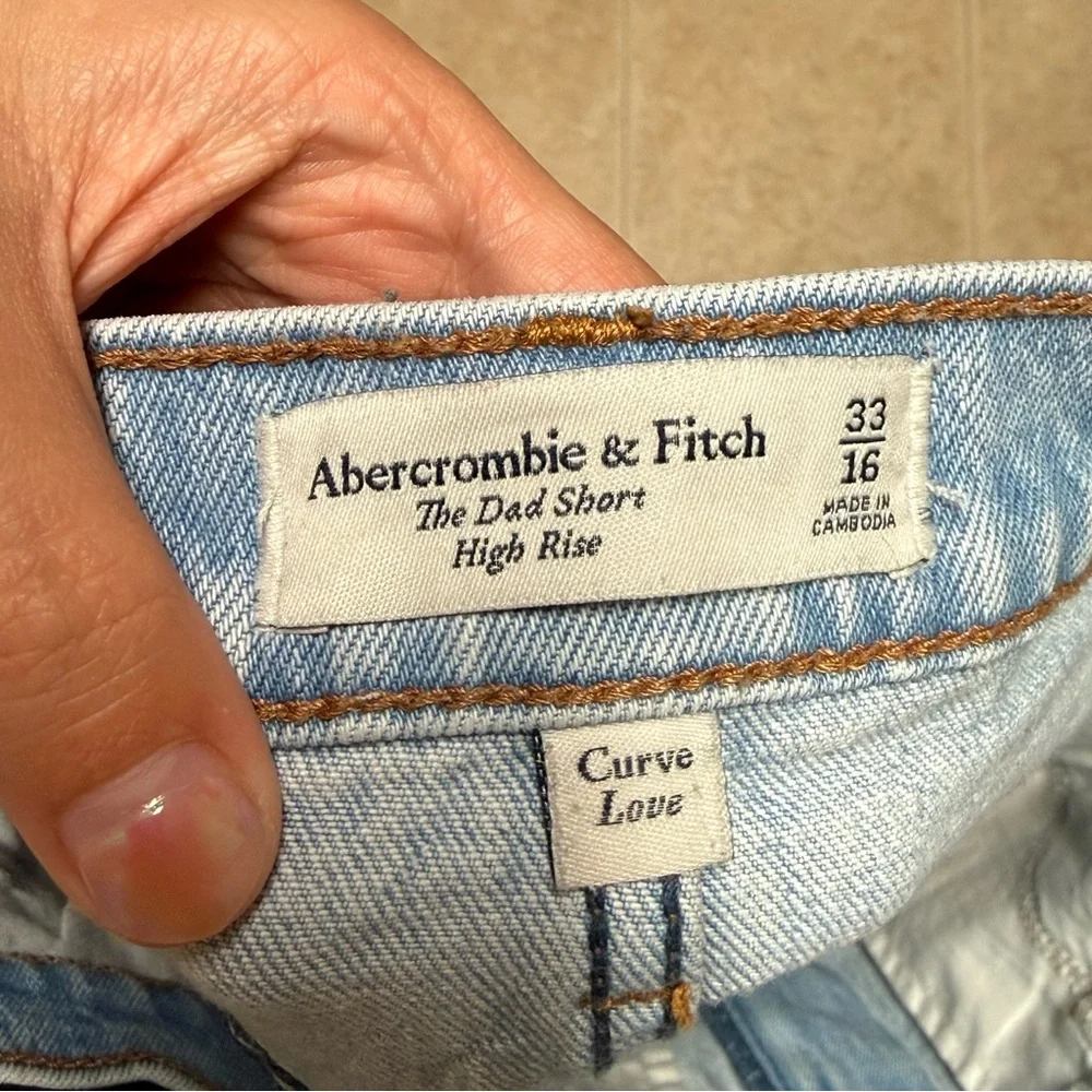 Abercrombie & Fitch Curve Love Women's The Dad Short High Rise Size 33/16 - Picture 5 of 5